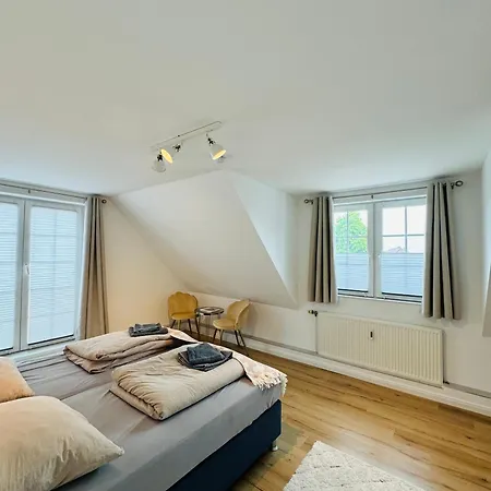Traumhaftes Familiendomizil In - 500m, Kostenlos Parken, Garten Apartment Scharbeutz